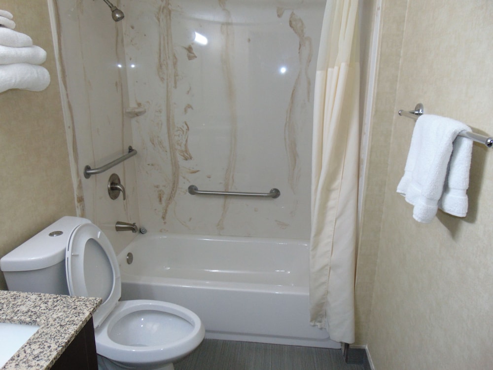 La Mirage Motor Inn 33/36