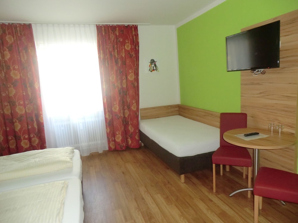 Hotel Pension Haydn 6/15