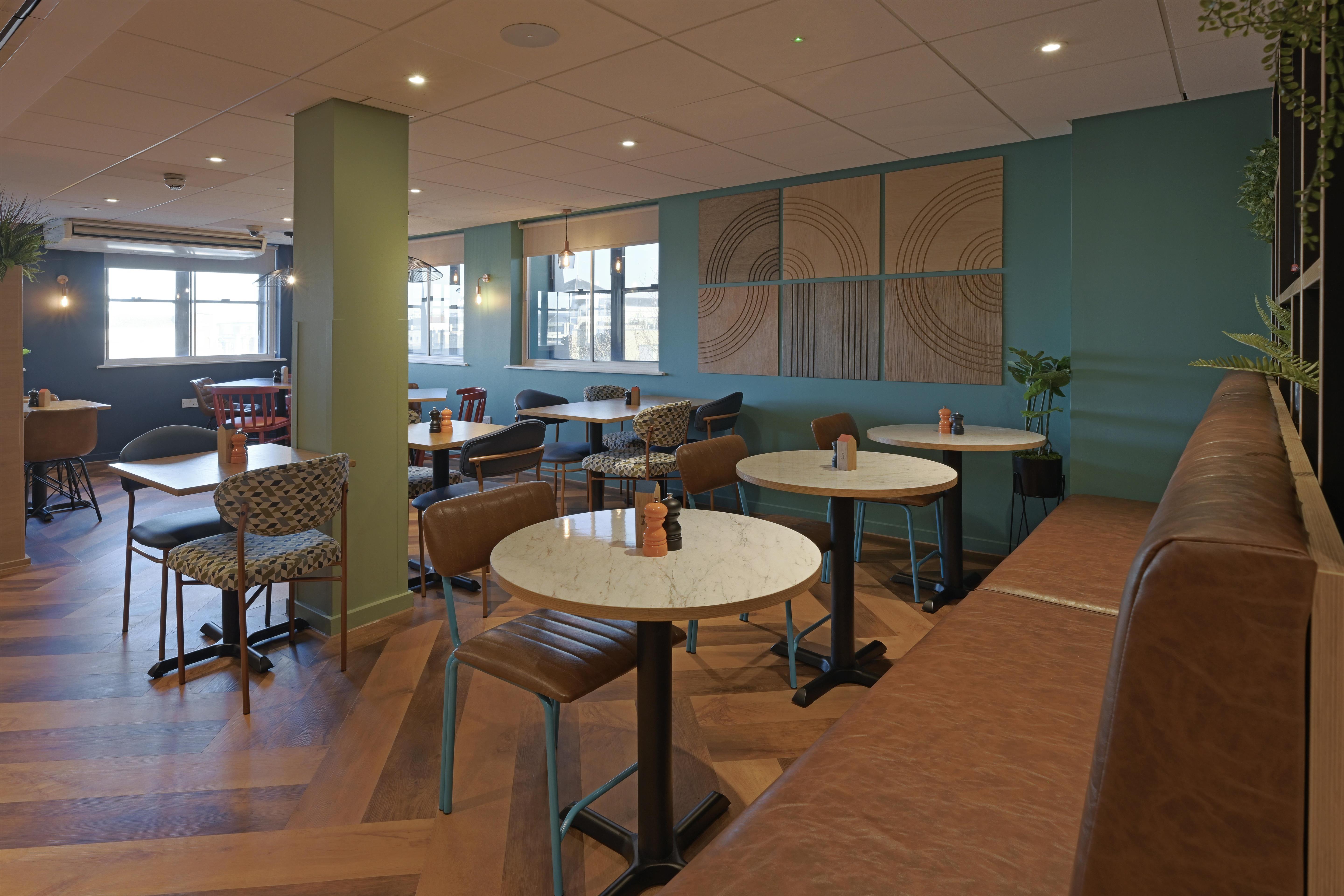 Travelodge Kingston Upon Thames Central 22/26