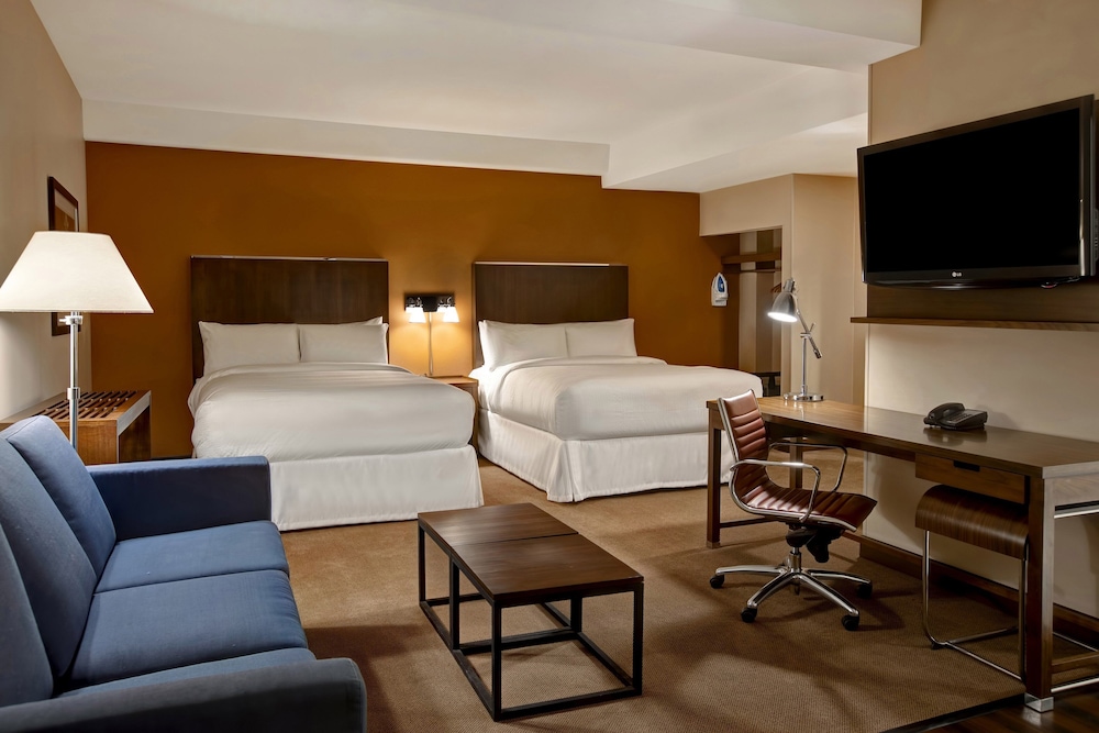 Four Points By Sheraton Peoria 34/50
