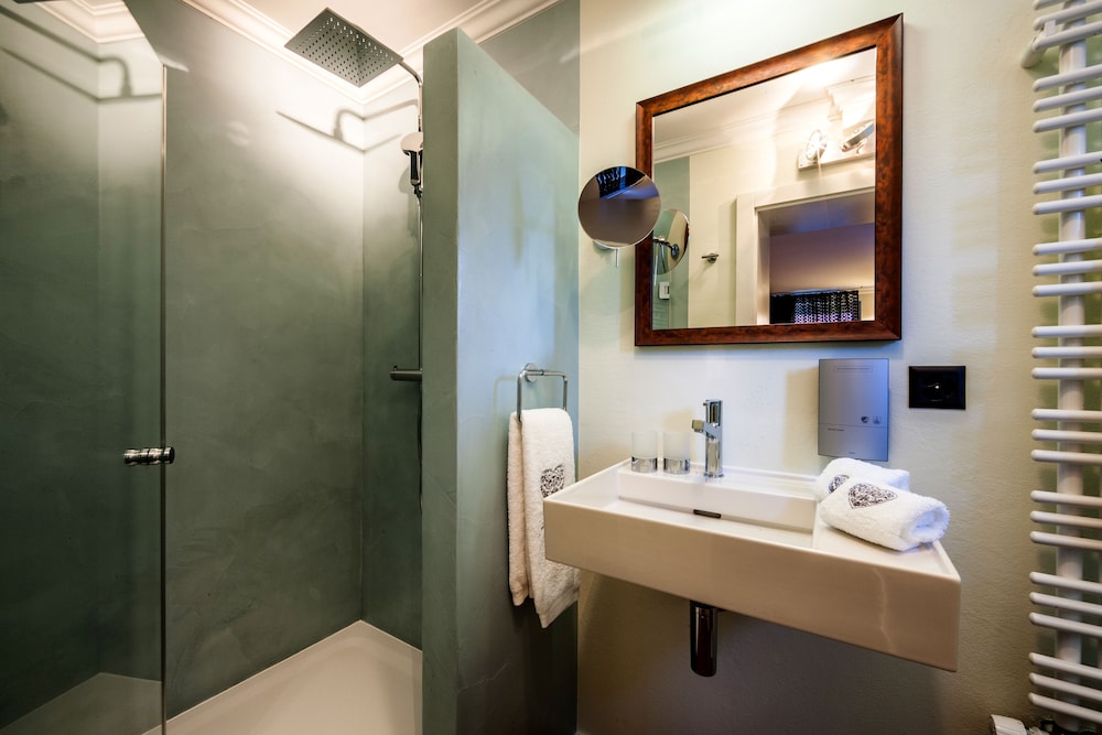 Home Hotel Arosa 48/50