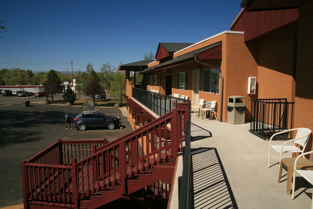 Econo Lodge Inn & Suites Montrose - Black Canyon Area 34/47