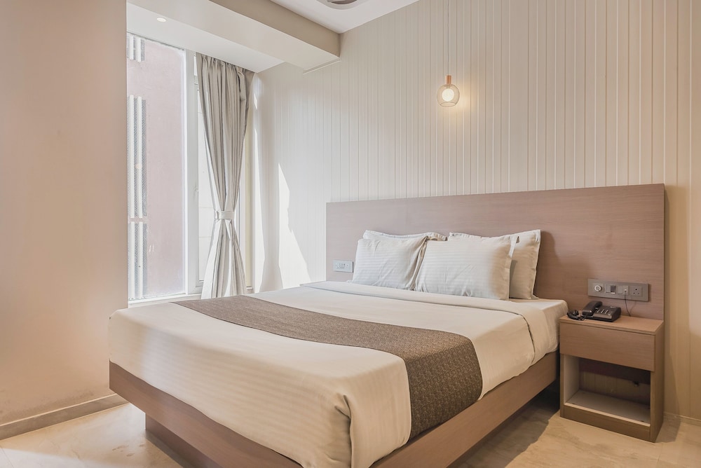 Hotel Aura 24/45