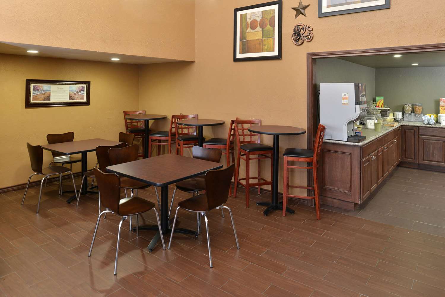 Quality Inn Gonzales, TX 23/31