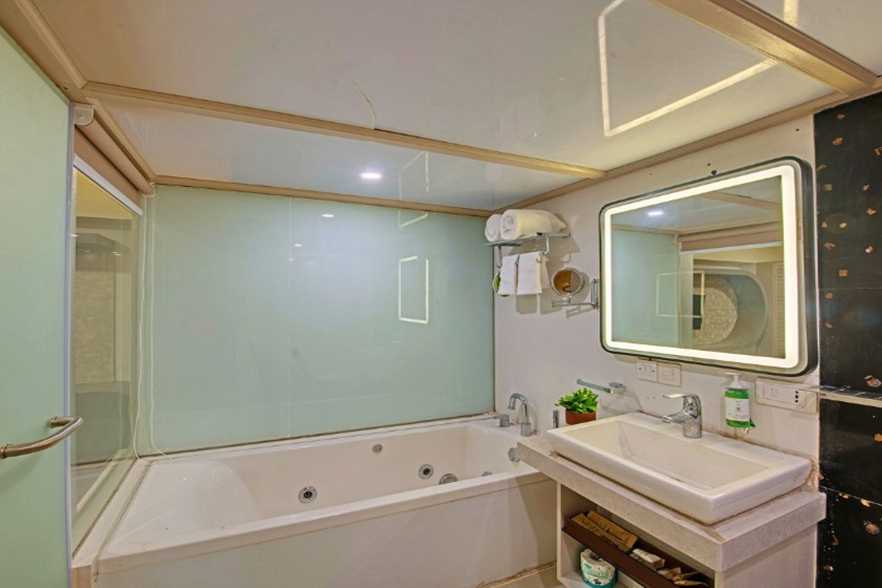 Comfort Inn Metropolis Mumbai 21/21