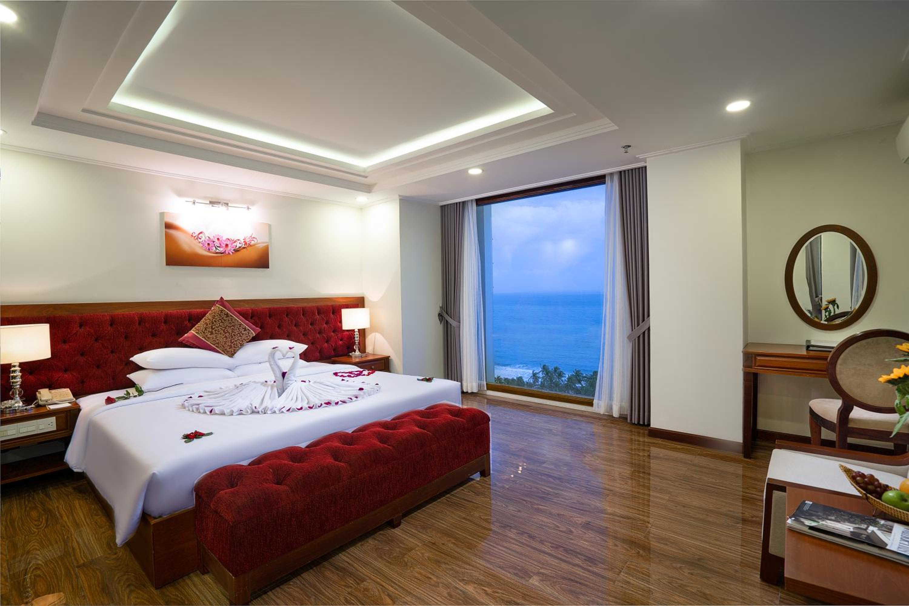 Vip, King Bed