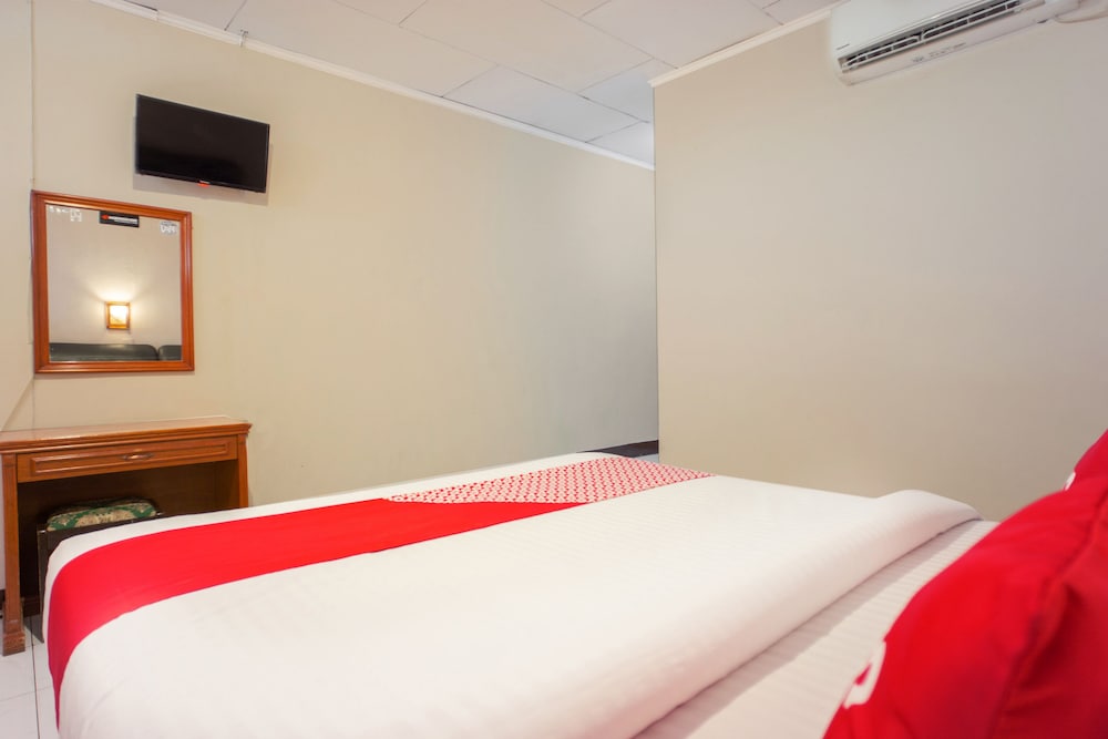 OYO 2180 Vina Vira Hotel 15/31