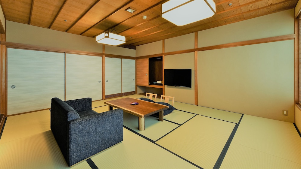 Awazu Onsen Kitahachi 42/47