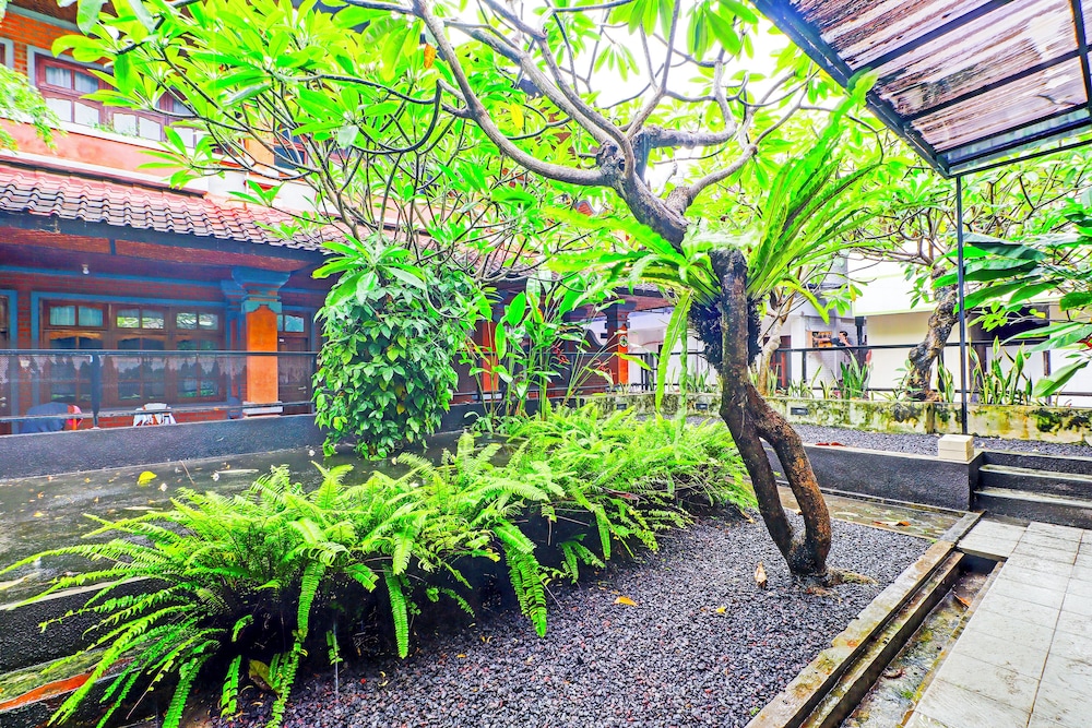 Townhouse Oak Legian Near Legian Beach Formerly Sayang Maha Merta 62/69