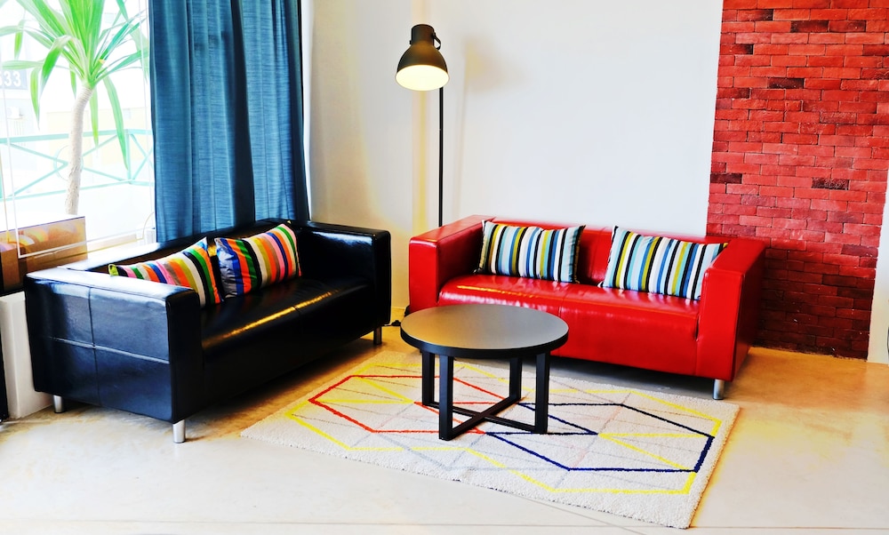 Roomies Suites 15/22