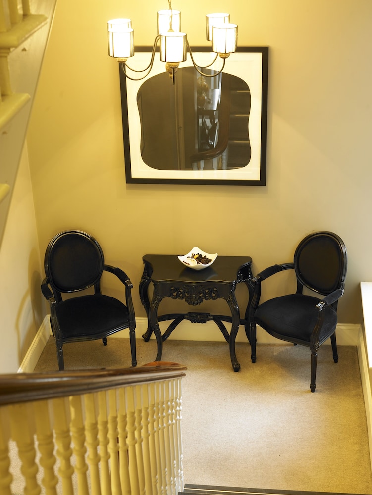 Kensington House Aparthotel by Warren Collection 35/59