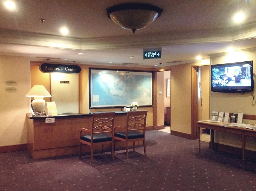 Menara Peninsula Hotel 11/46