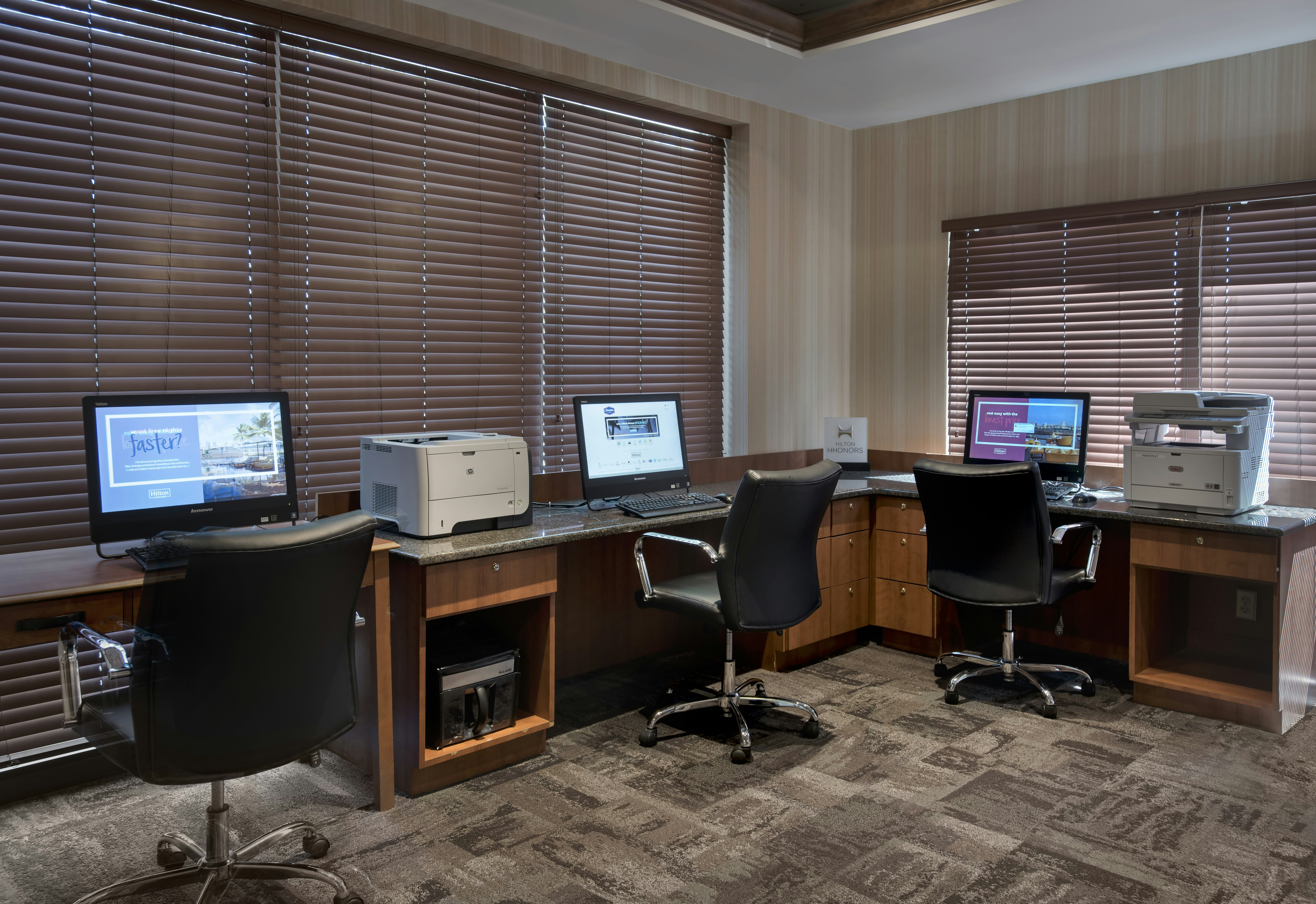 Hampton Inn Boston Logan Airport 29/38