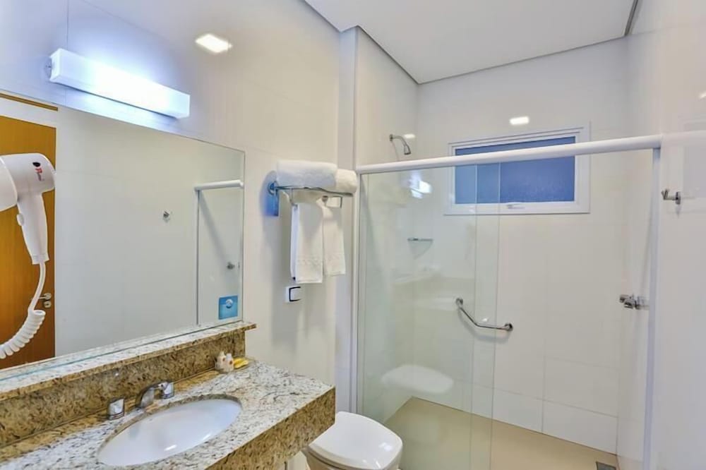 غرفة فاخرة بسريرين منفصلين، Comfort Hotel Mogi Guacu 6/6