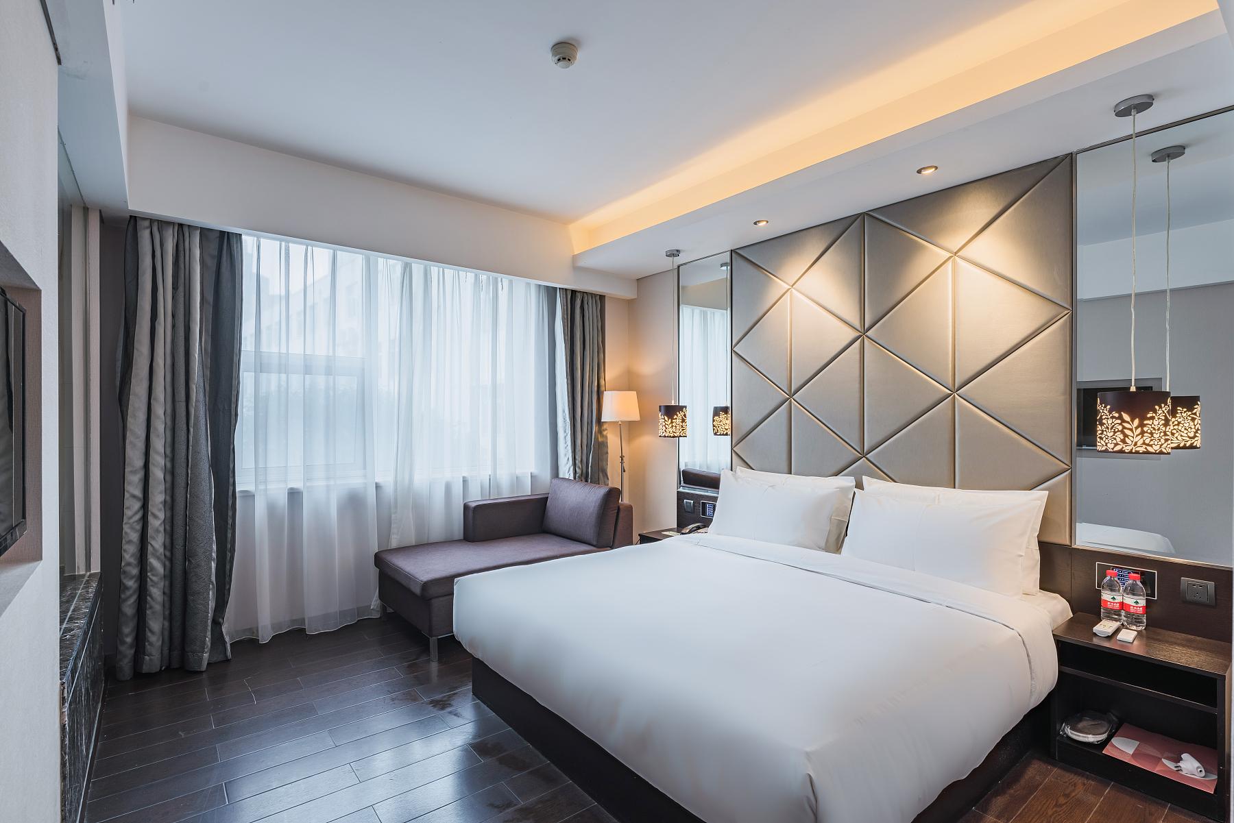 Orange Hotel Jing An 17/37