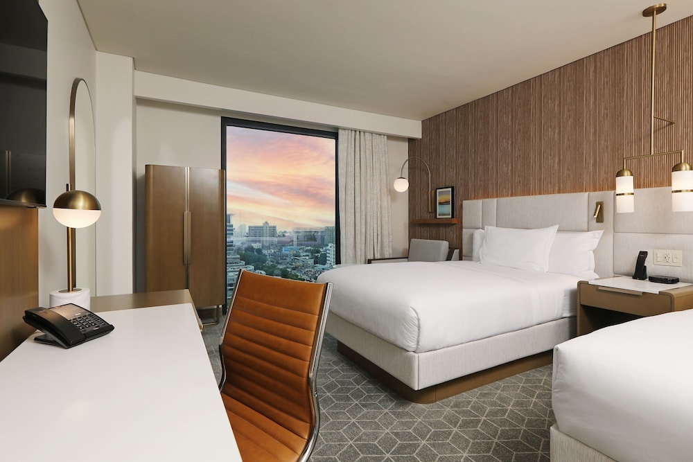 Courtyard By Marriott Santo Domingo Piantini 11/50
