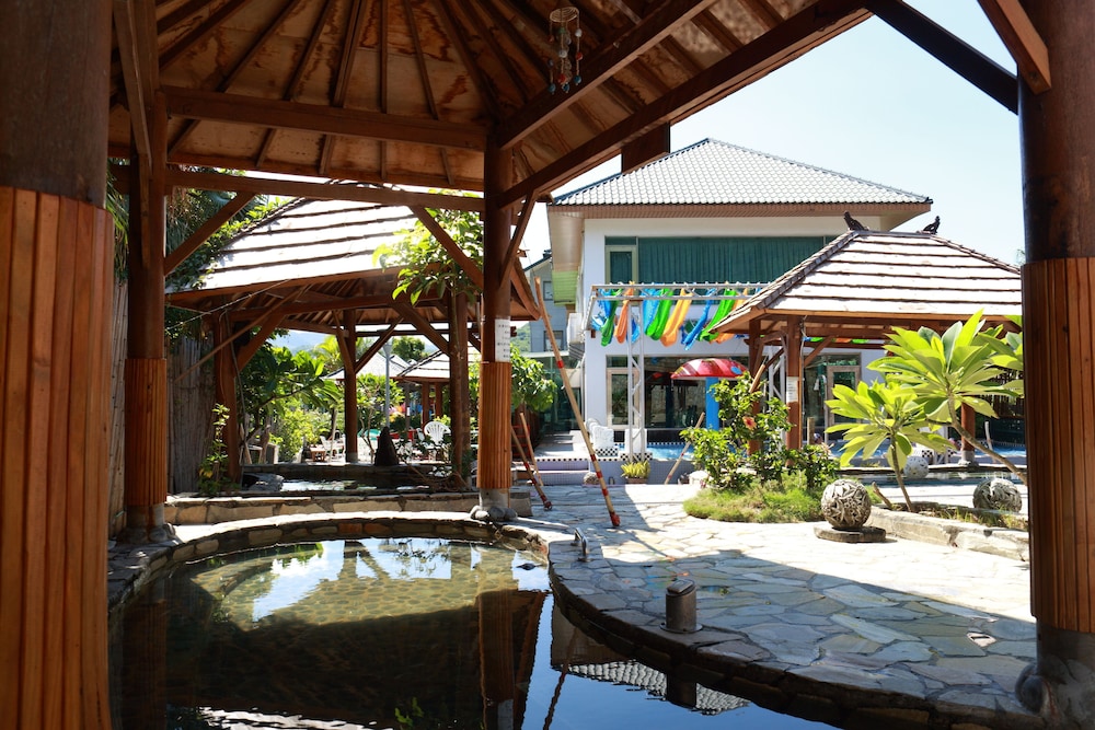 The Mudan Hot Springs Resorts and Villa 30/45