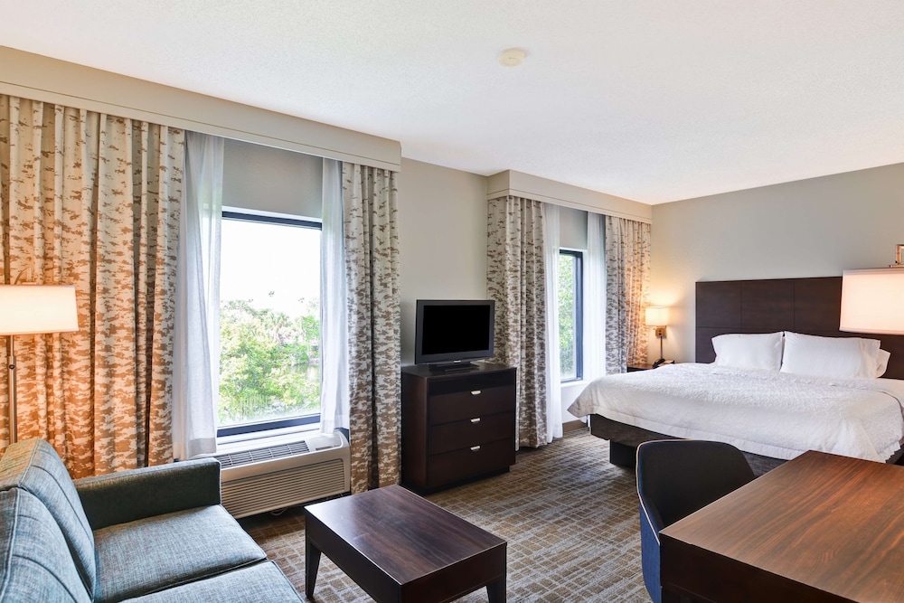 Hampton Inn And Suites Boynton Beach 11/45