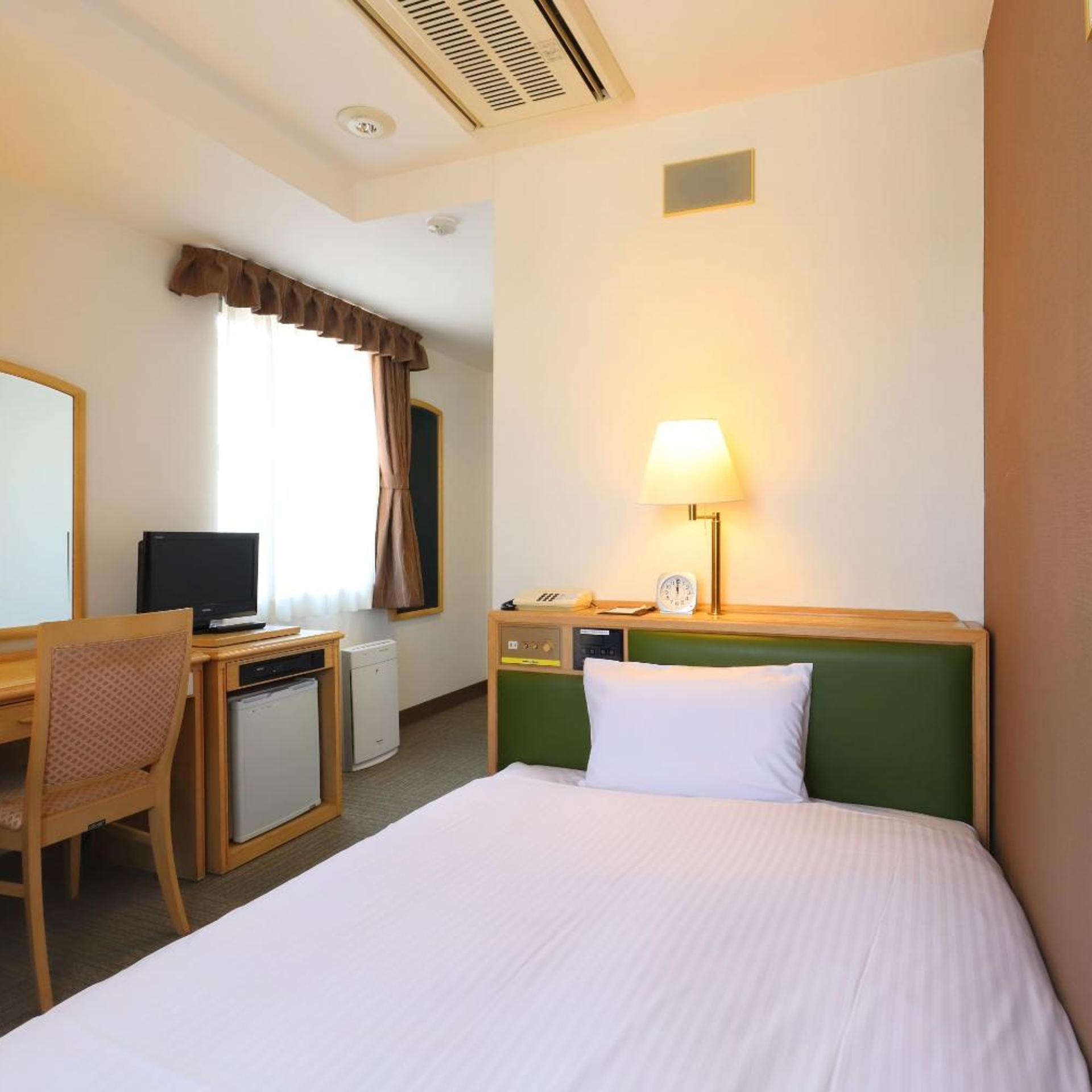 Room, Single