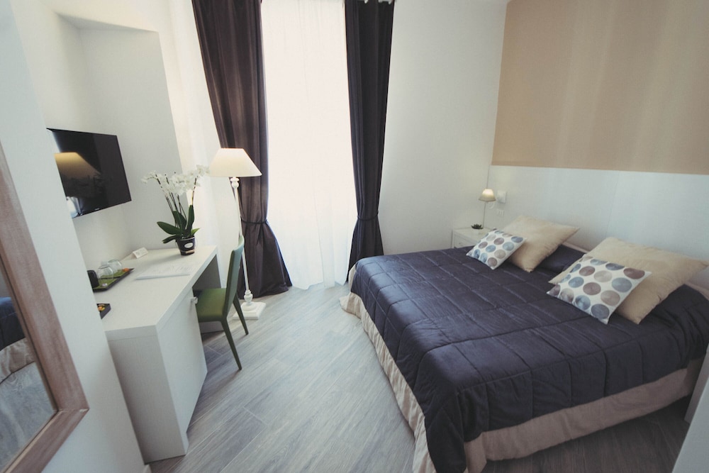 Vantaggio Suites & Apartments 8/39