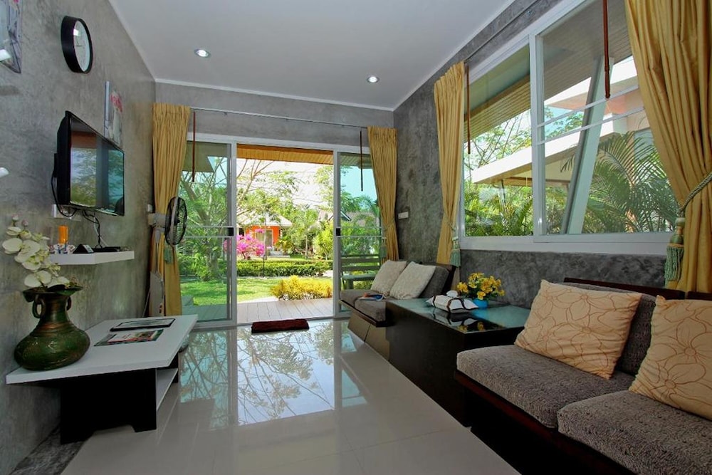 Maikhao Home Garden Bungalow 37/61