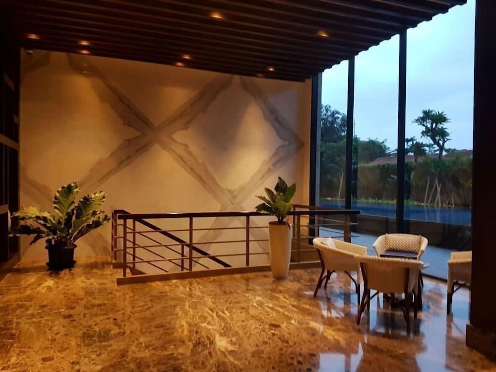 Veranda Serviced Residence @ Puri 54/74