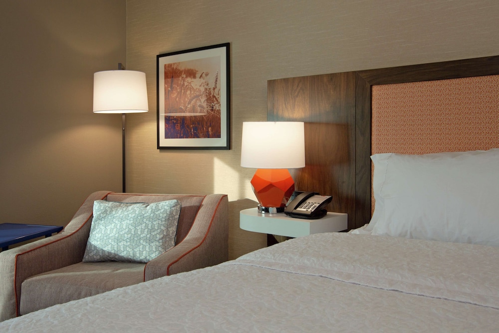 Hampton Inn Suites Kutztown Pa 13/46
