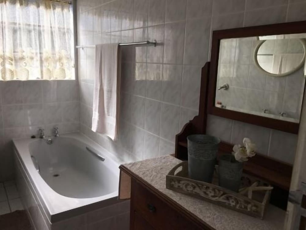 Cura Lodge 27/28