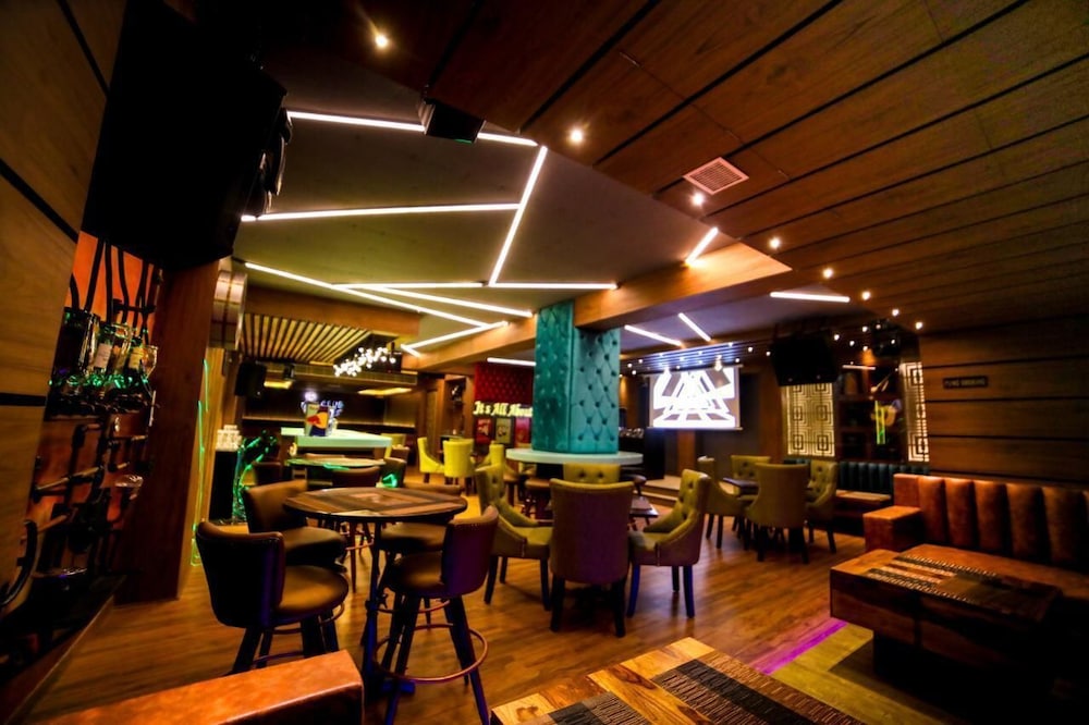 Hotel Four Boutique 26/32