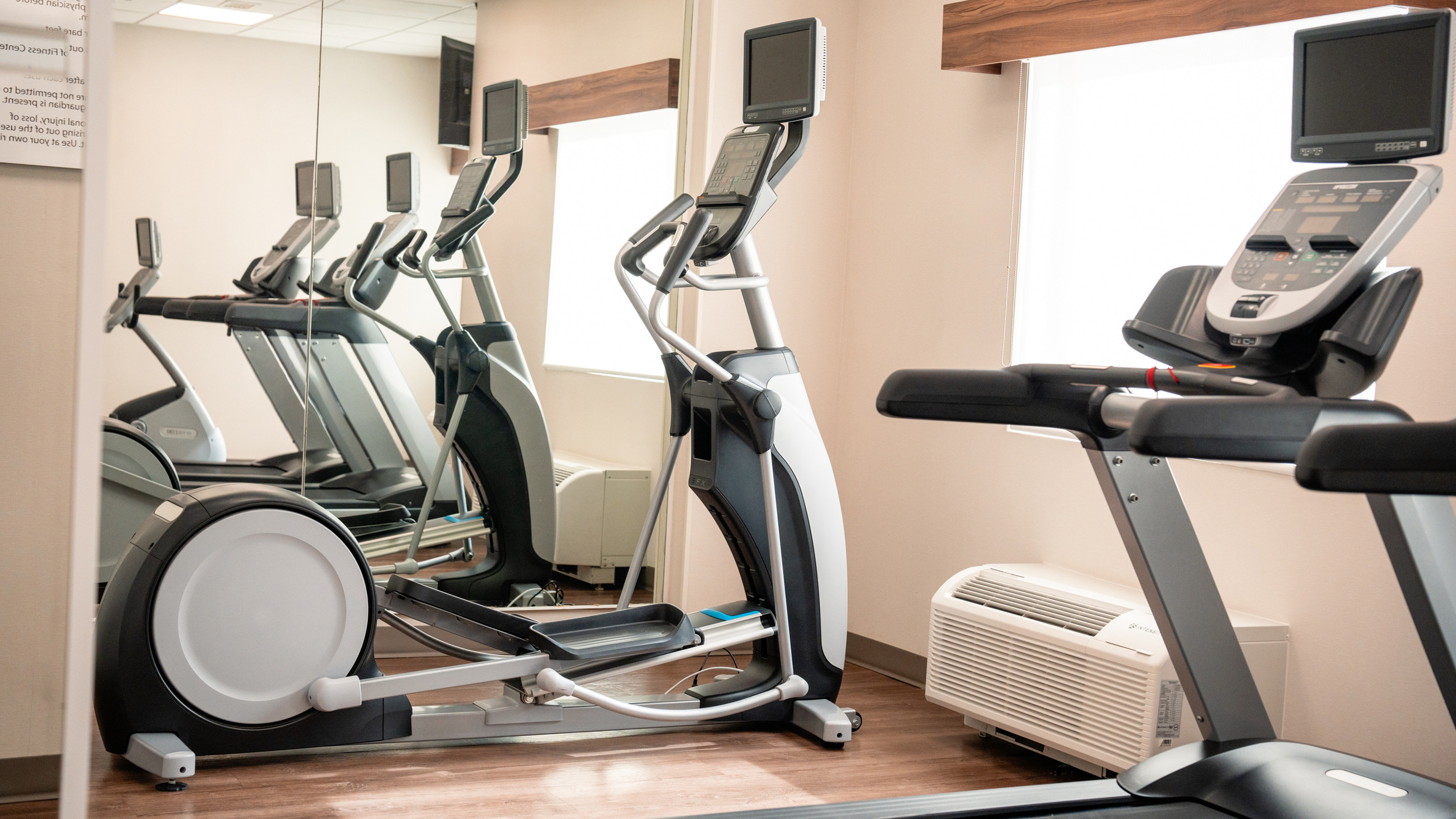 Holiday Inn Express Hotel & Suites Cd. Juarez - Las Misiones 44/76