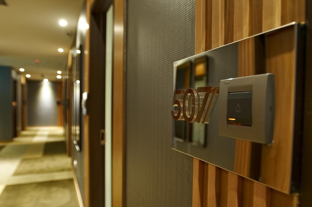 Friend Hotel Yoyo 47/67