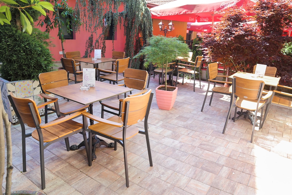 Hotel Asteria 46/63