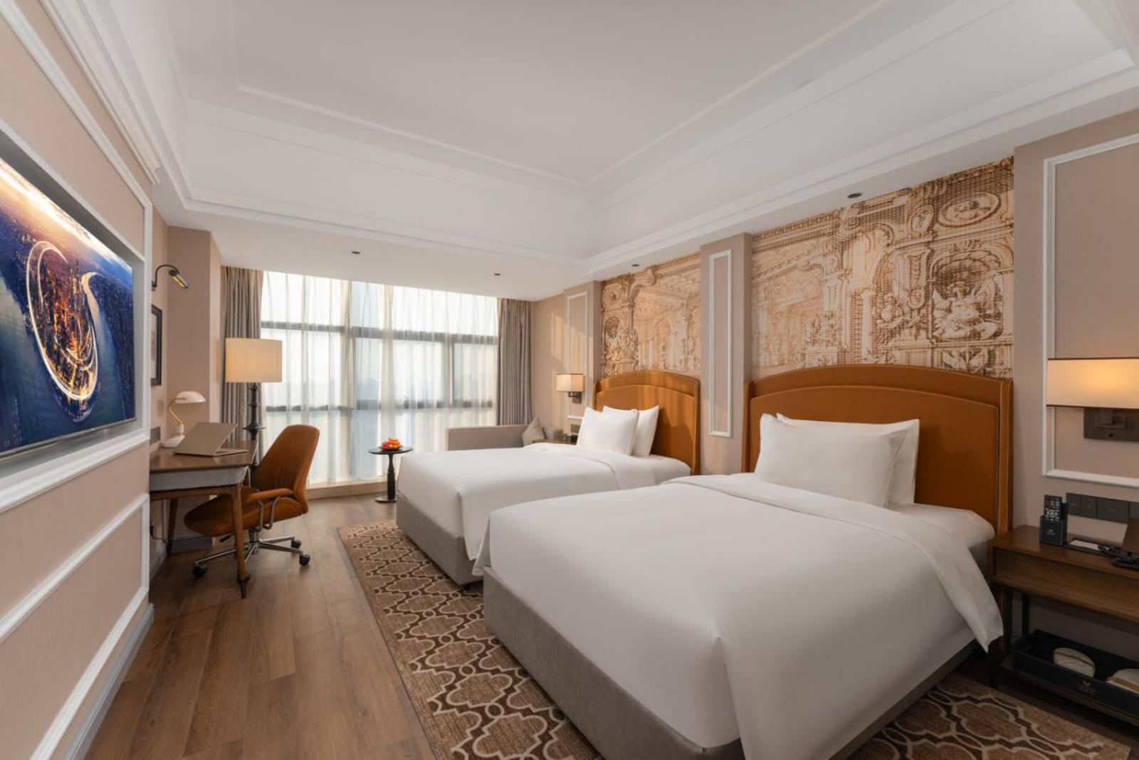 Vienna International Hotel (Shanghai National Exhibition and Convention Center Cao'an Road) 10/28