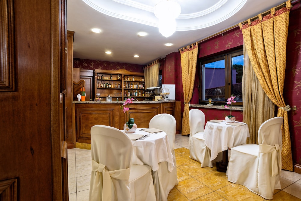 HOTEL RISTORANTE DONATO 56/73