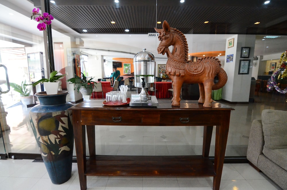 The Grand Santhi Hotel 59/69