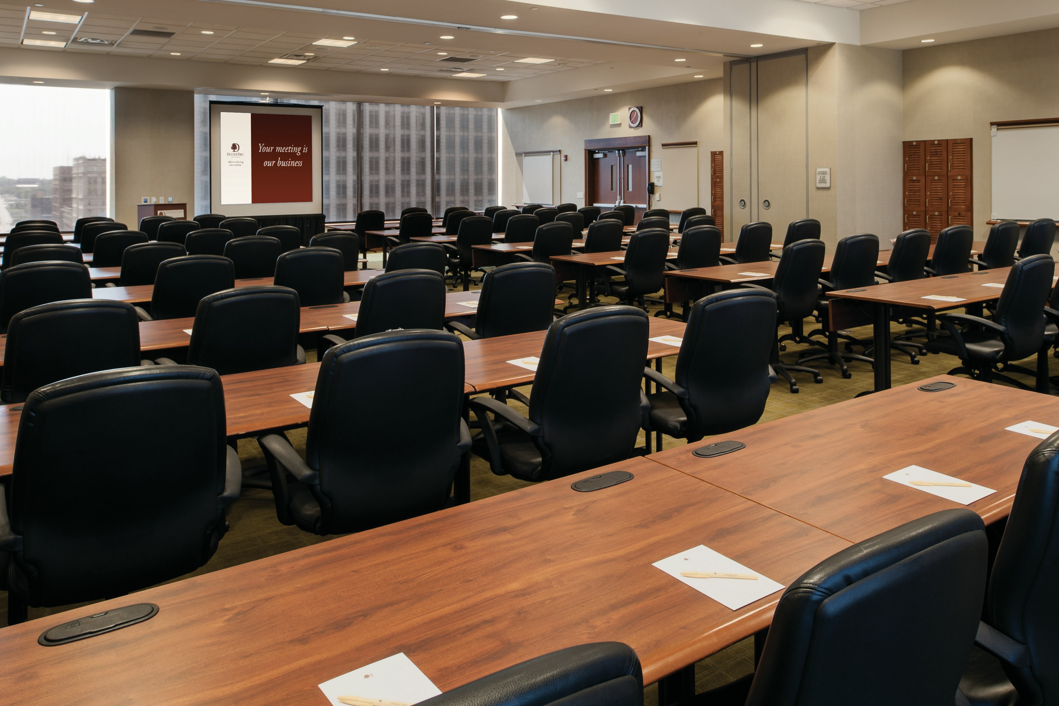 Doubletree by Hilton Hotel Omaha Downtown 51/58