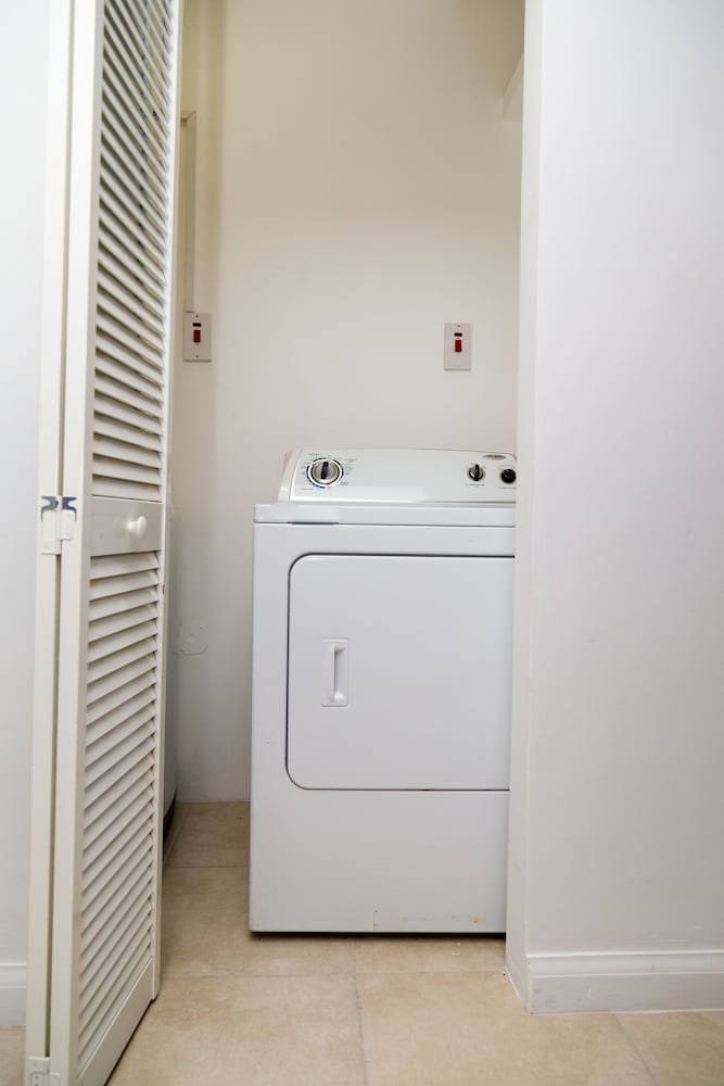 Executive Suites At The Bromptons 5/32