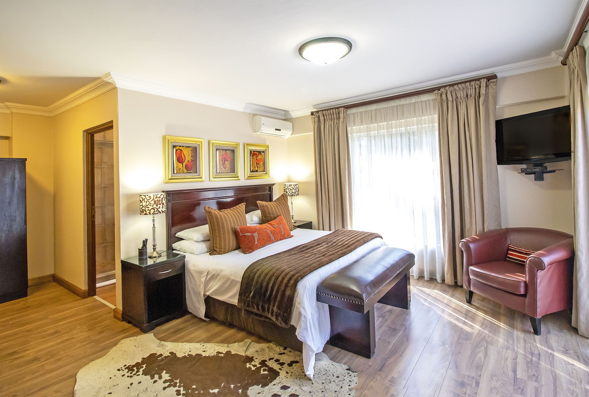 Executive, King Bed, Sunward Park Guesthouse 4/10