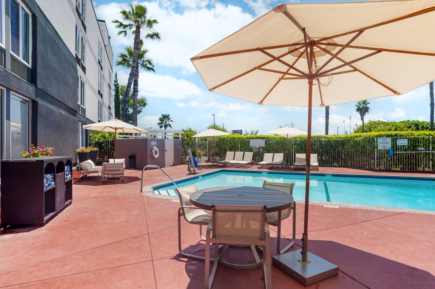 Best Western Plus Commerce Hotel 19/19
