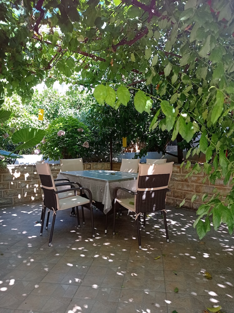 Apartmani Zvjezdana 33/43