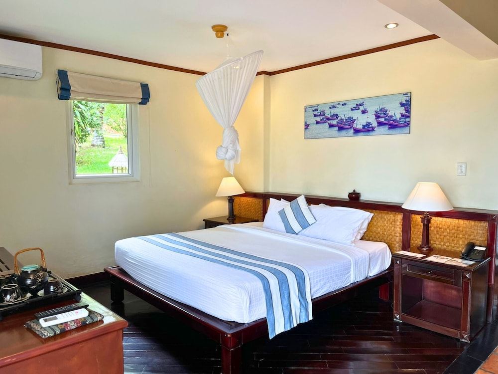 Garden View Bungalow