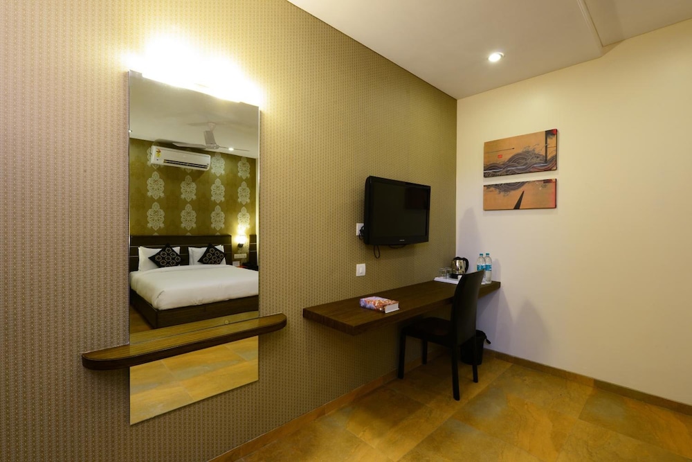Matrix Inn Shirdi 22/46