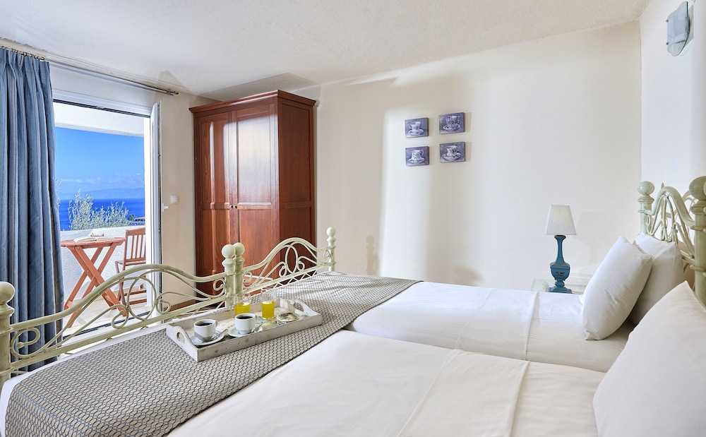 Villa, 2 Double and Twin Beds, Private Pool