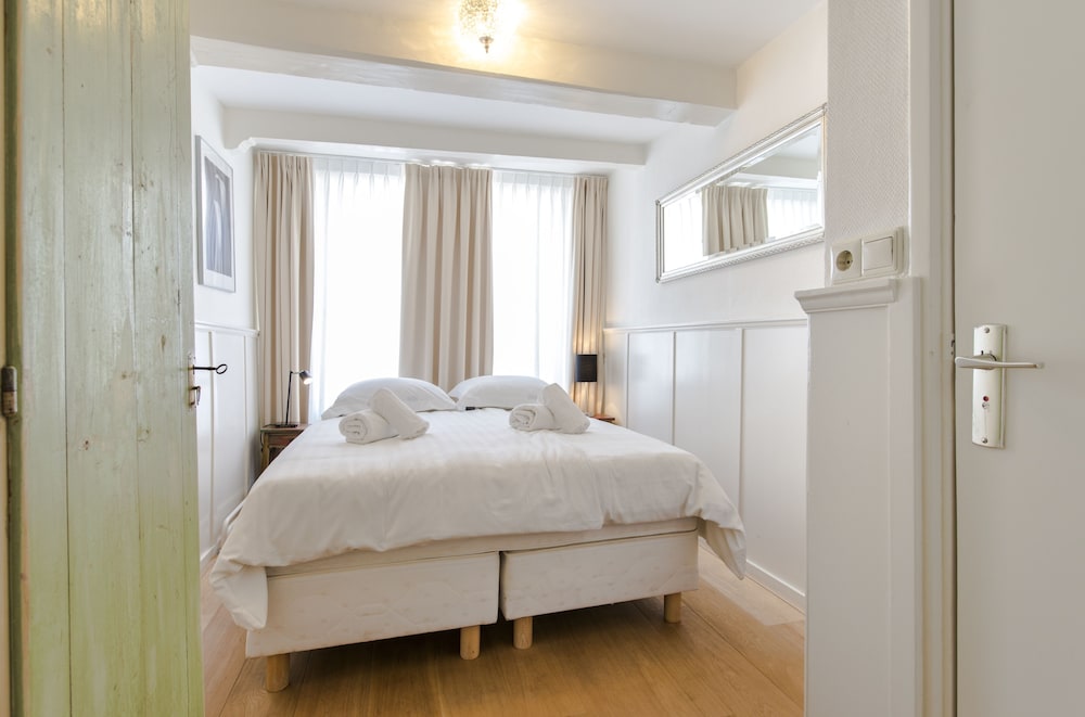 Hotel Calisto 30/48
