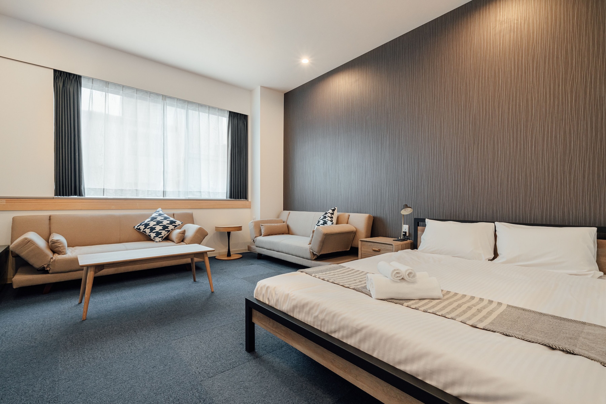 SUPERIOR, DOUBLE BED