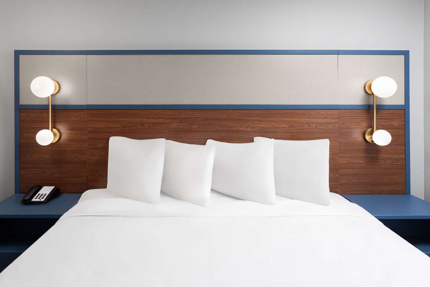 AmericInn Eagle by Wyndham River Downtown 14/26