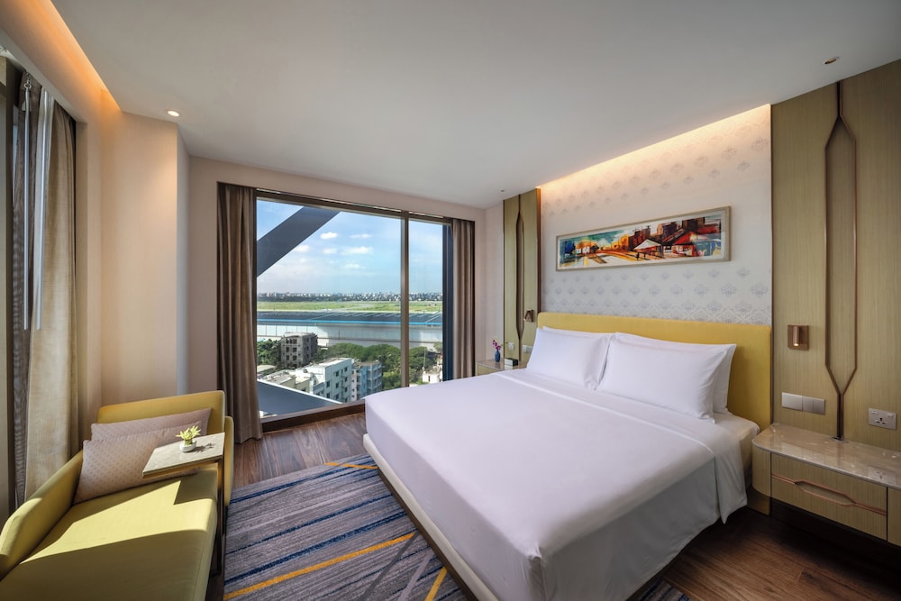 Hyatt Place Dhaka Uttara 20/48
