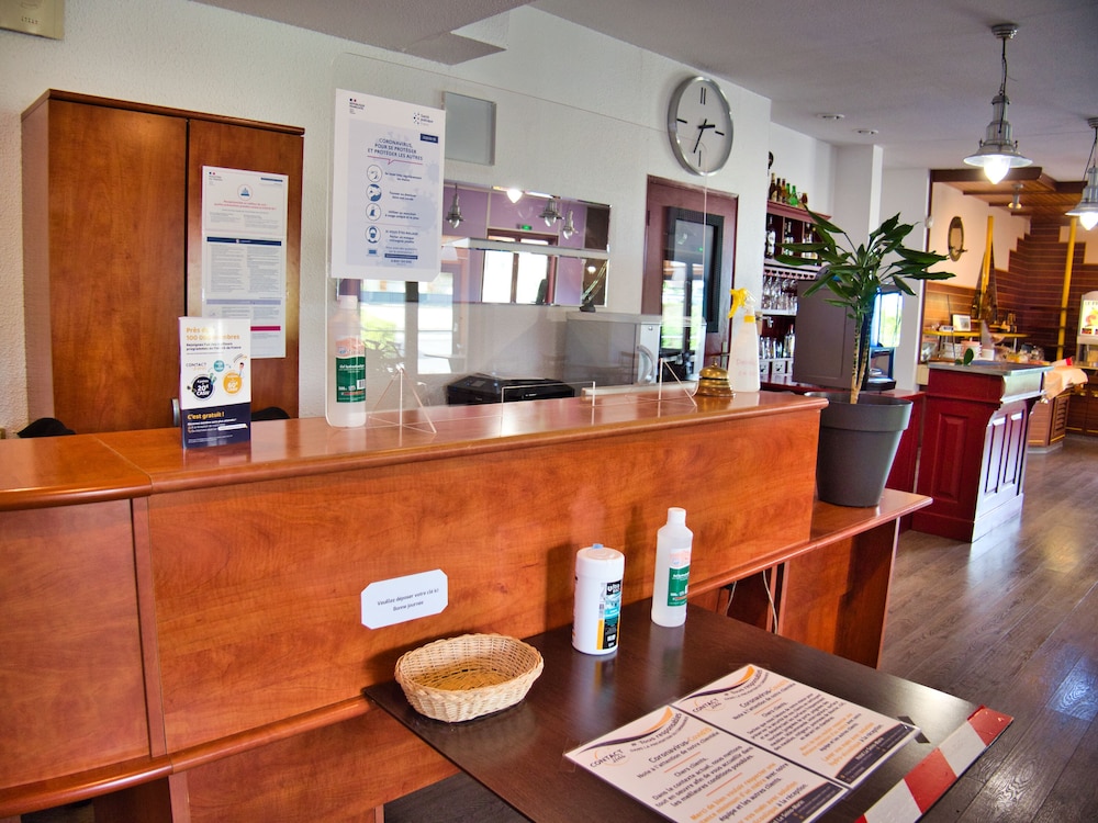 Contact Hotel Le Seino Marin 3/36