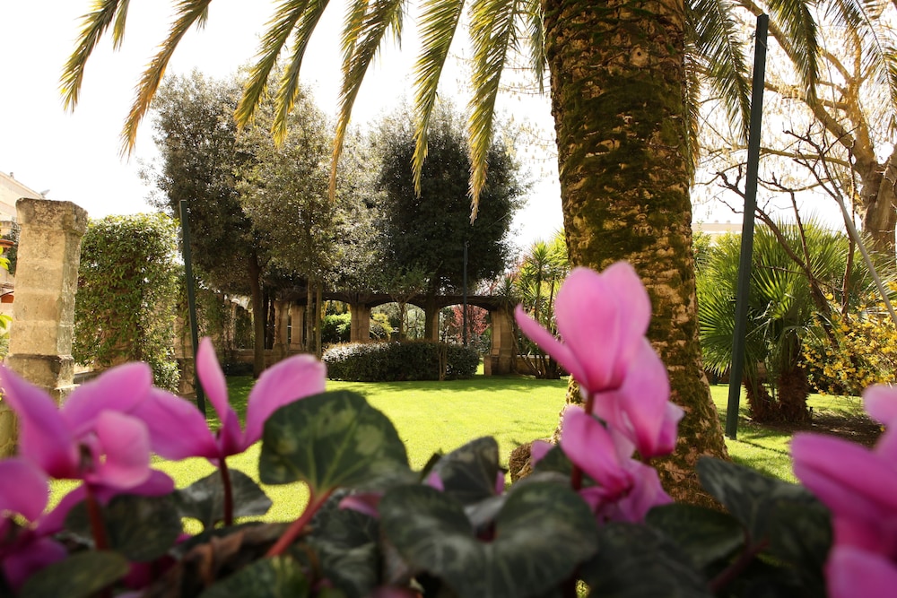 Hotel Del Campo 57/64