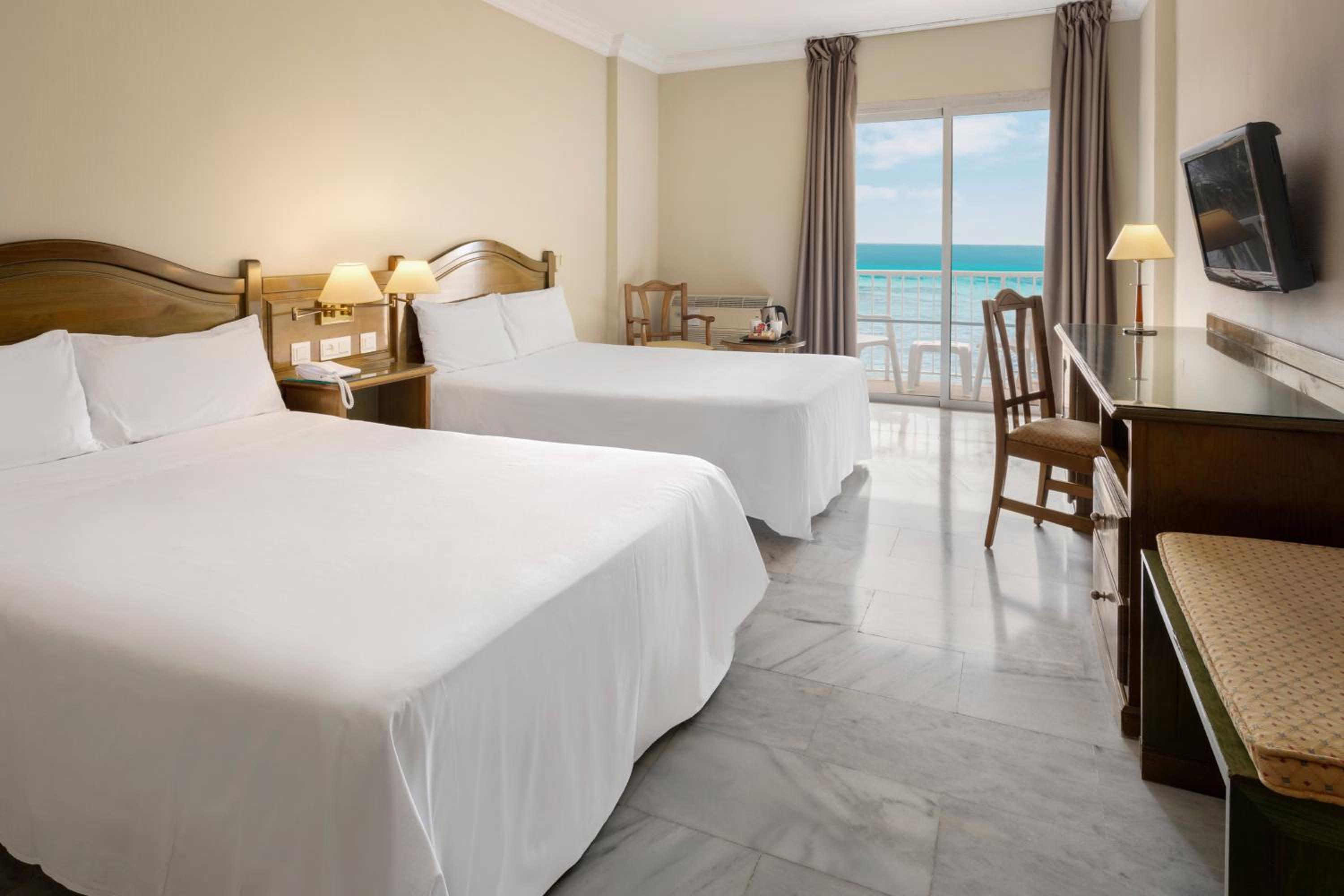 Superior, 2 Double Beds, Sea Front